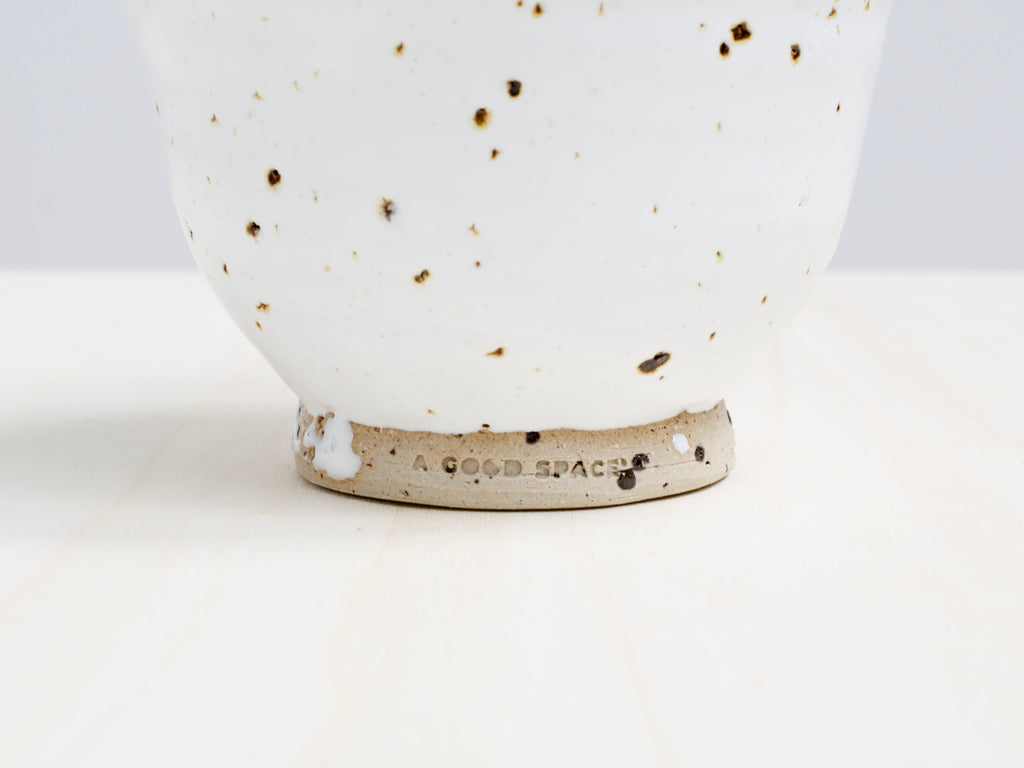 Mat White Bowl with Terracotta Tile Fragments