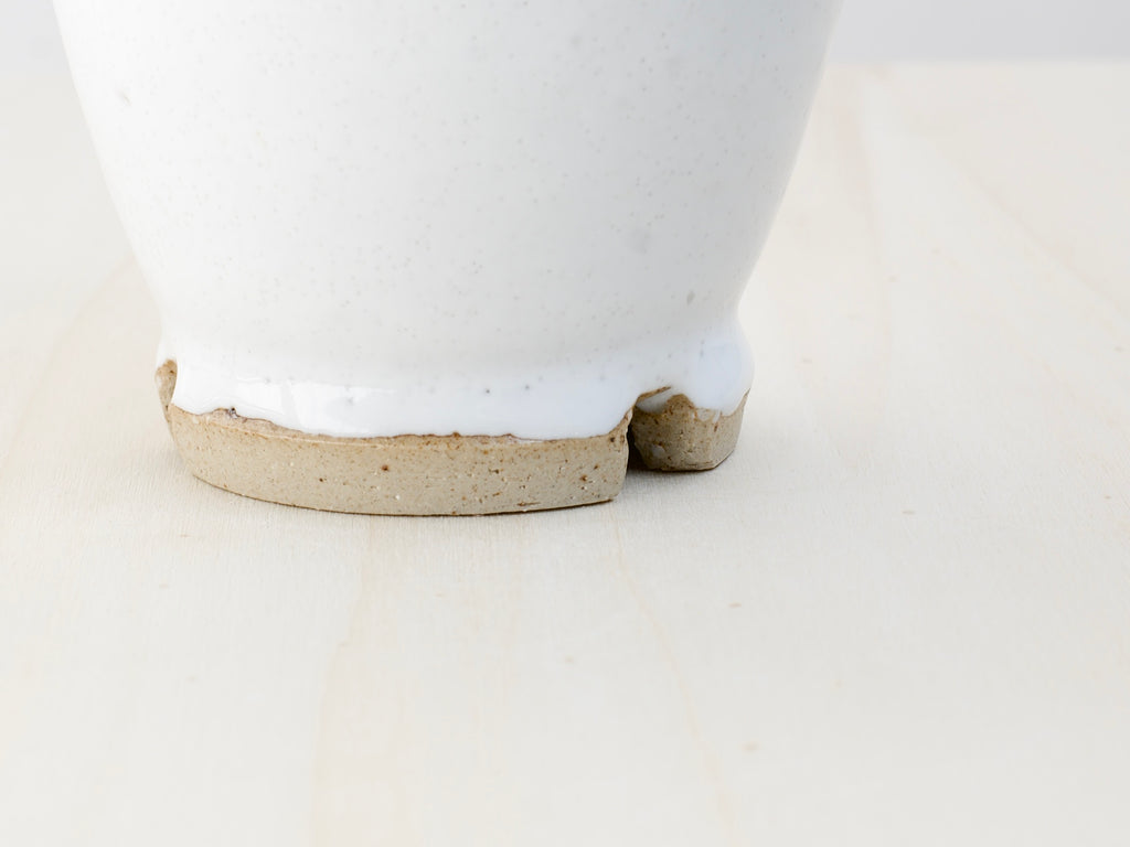 White Notched-Foot Cup