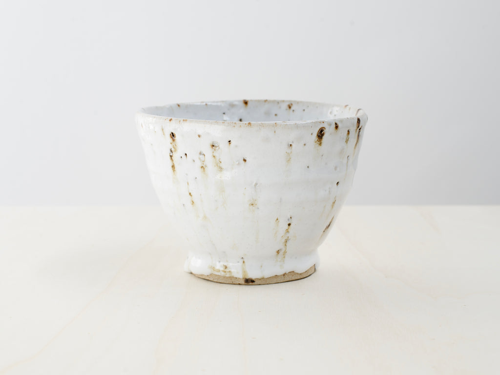 Shiny White Bowl with Terracotta Tile Fragments